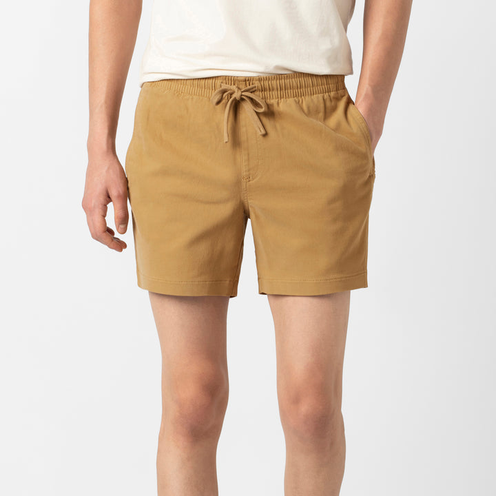 Alto Short 5.5" British Khaki front on model