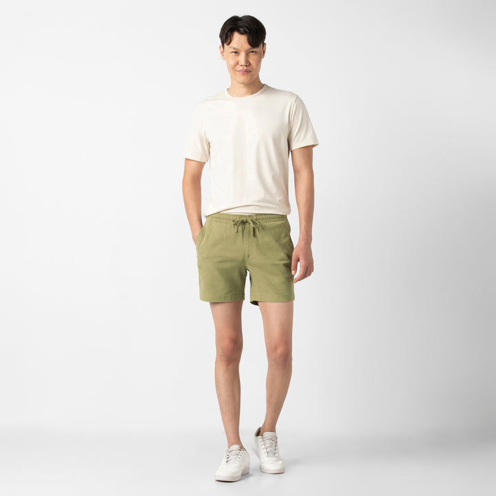 Alto Short Olive full body on model