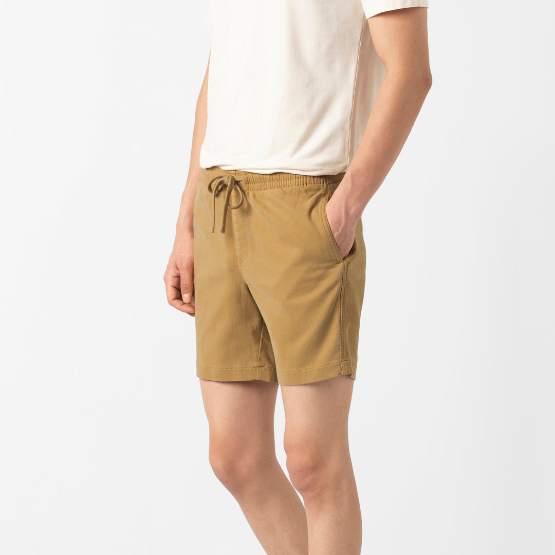 Alto Short Khaki 7 side on model