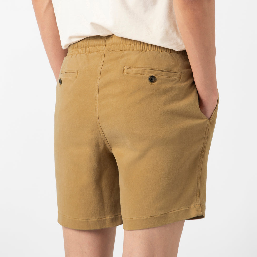 Alto Short Khaki 7 close up on model