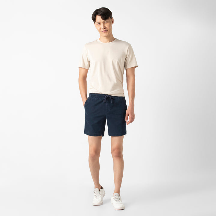 Alto Short Navy 7 full body on model