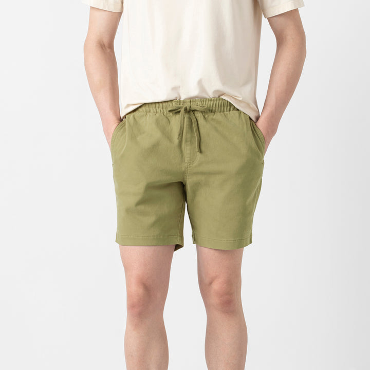Alto Short Olive 7 front on model