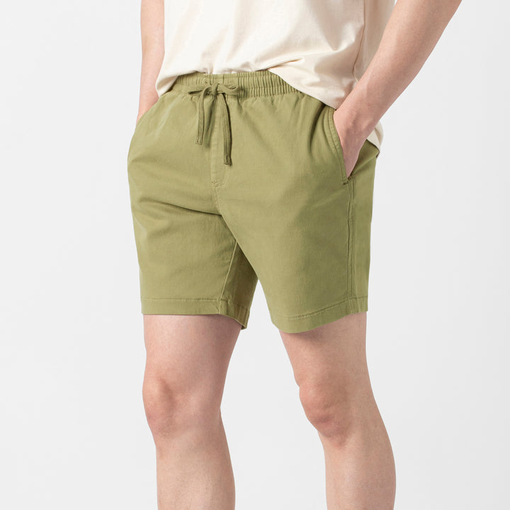 Alto Short 7" Olive side on model