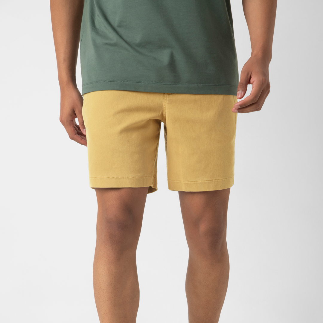 Alto Short 7" Khaki front on model