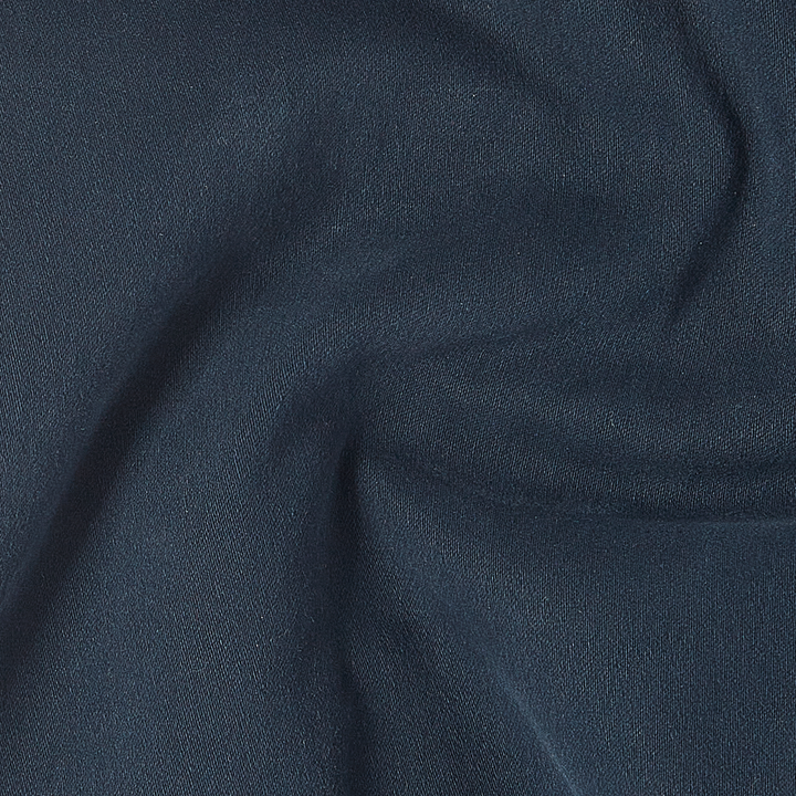 Alto Short Navy 7" close up fabric