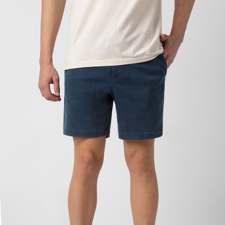 Alto Short Navy 7" front on model