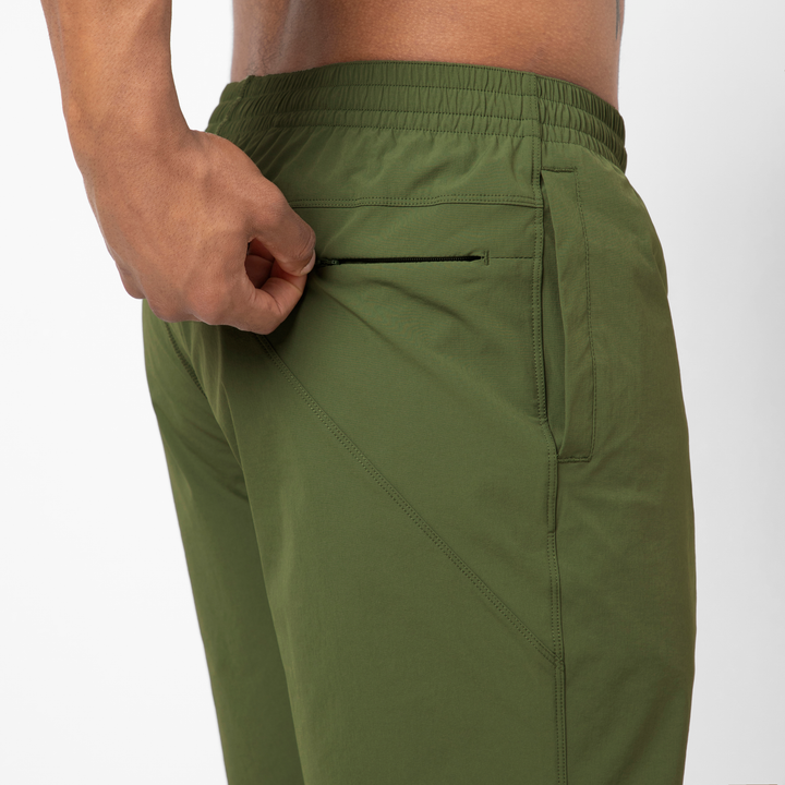 Atlas Short Military Green 7" close up of back zipper pocket