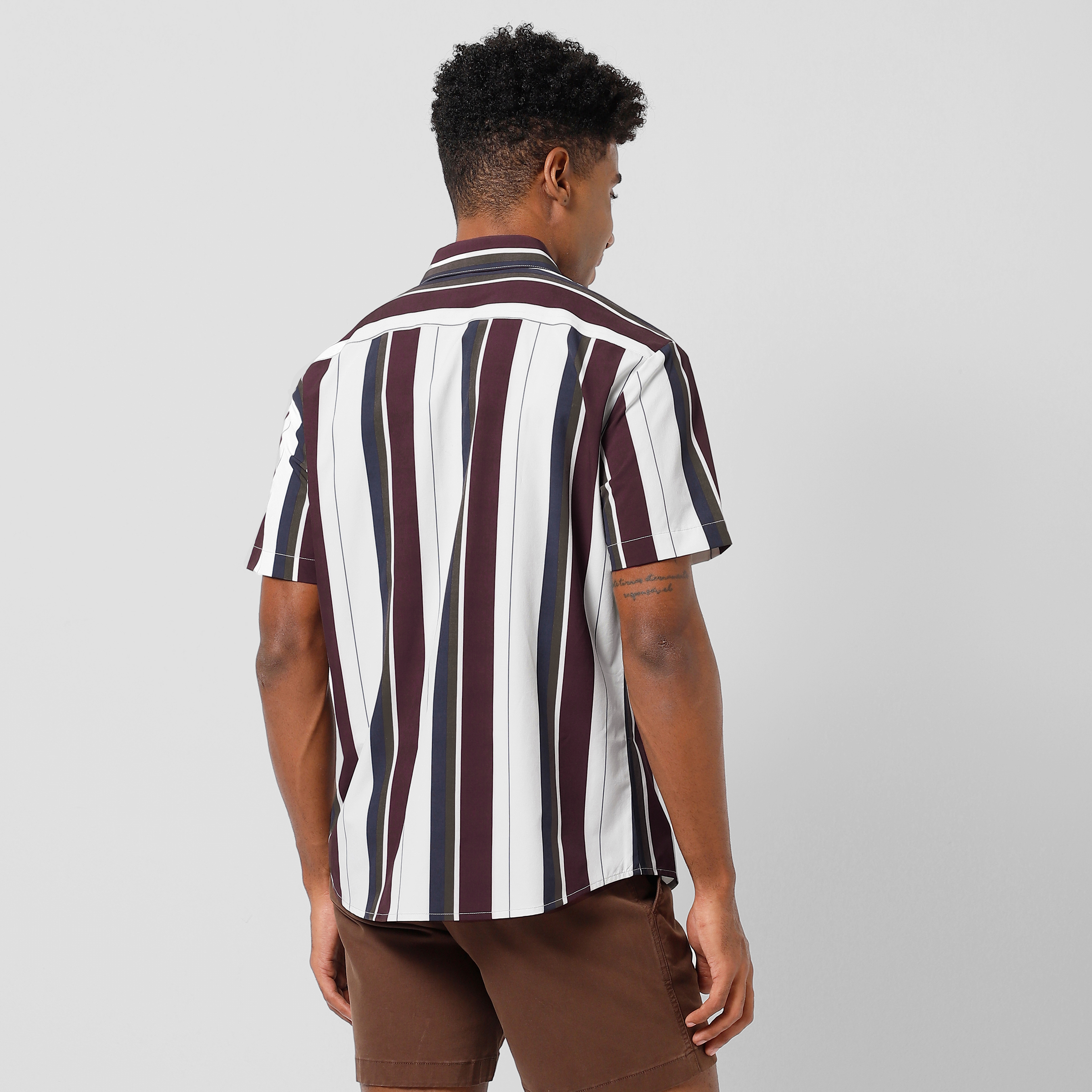 Cabana Shirt Vintage Stripe back on model