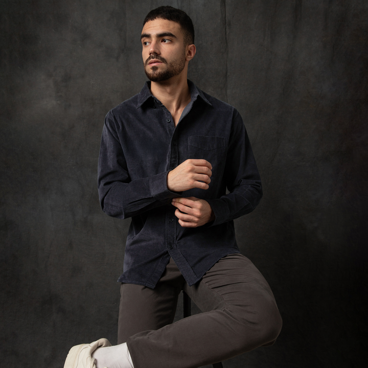 Everyday Corduroy Shirt Black on model