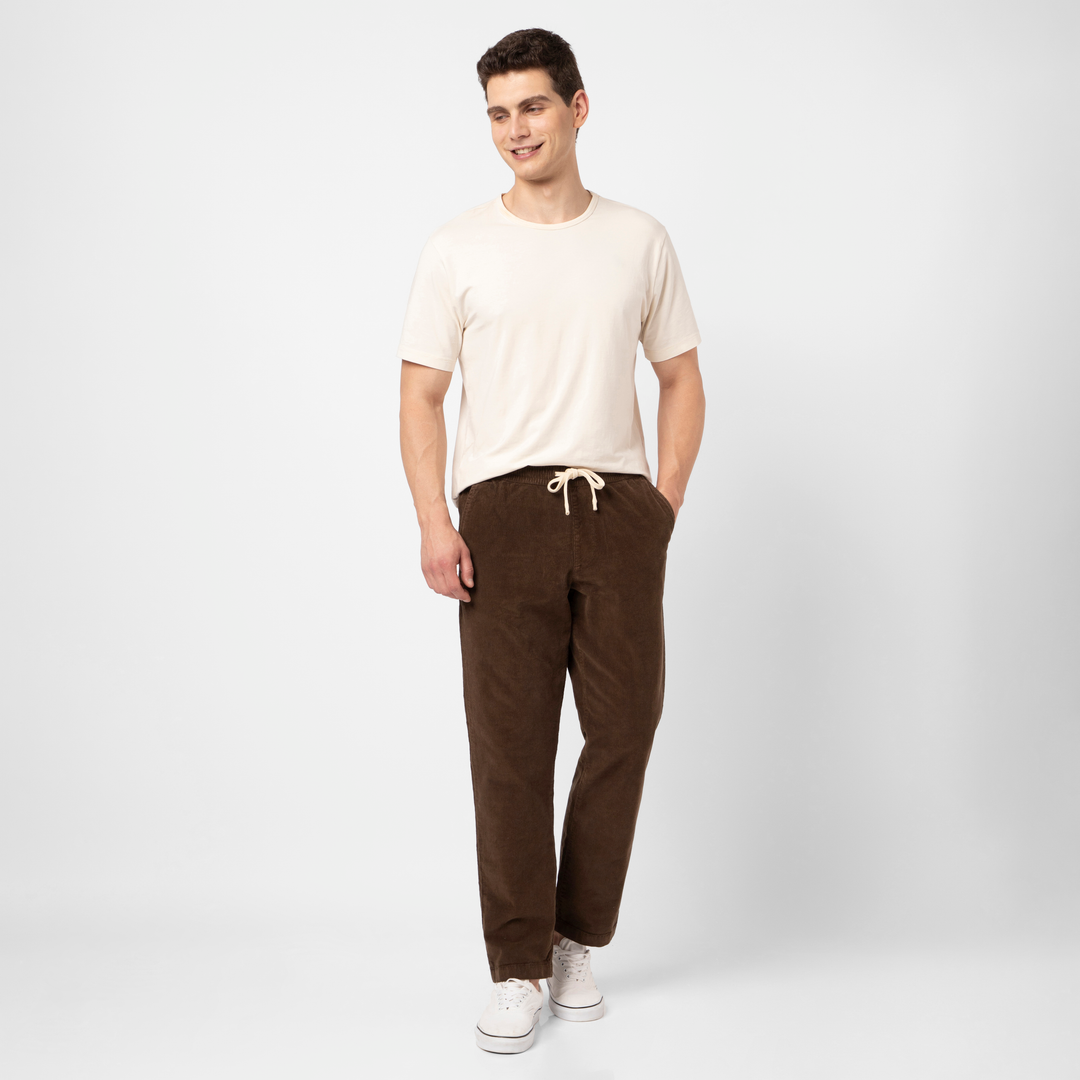 Corduroy Easy Pant Cocoa on model
