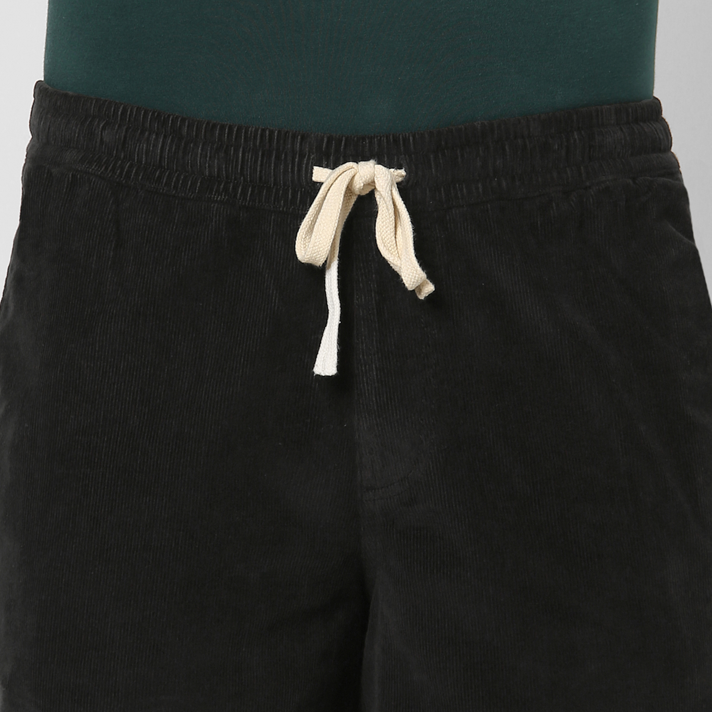 Corduroy Easy Short Black close up front with drawstring