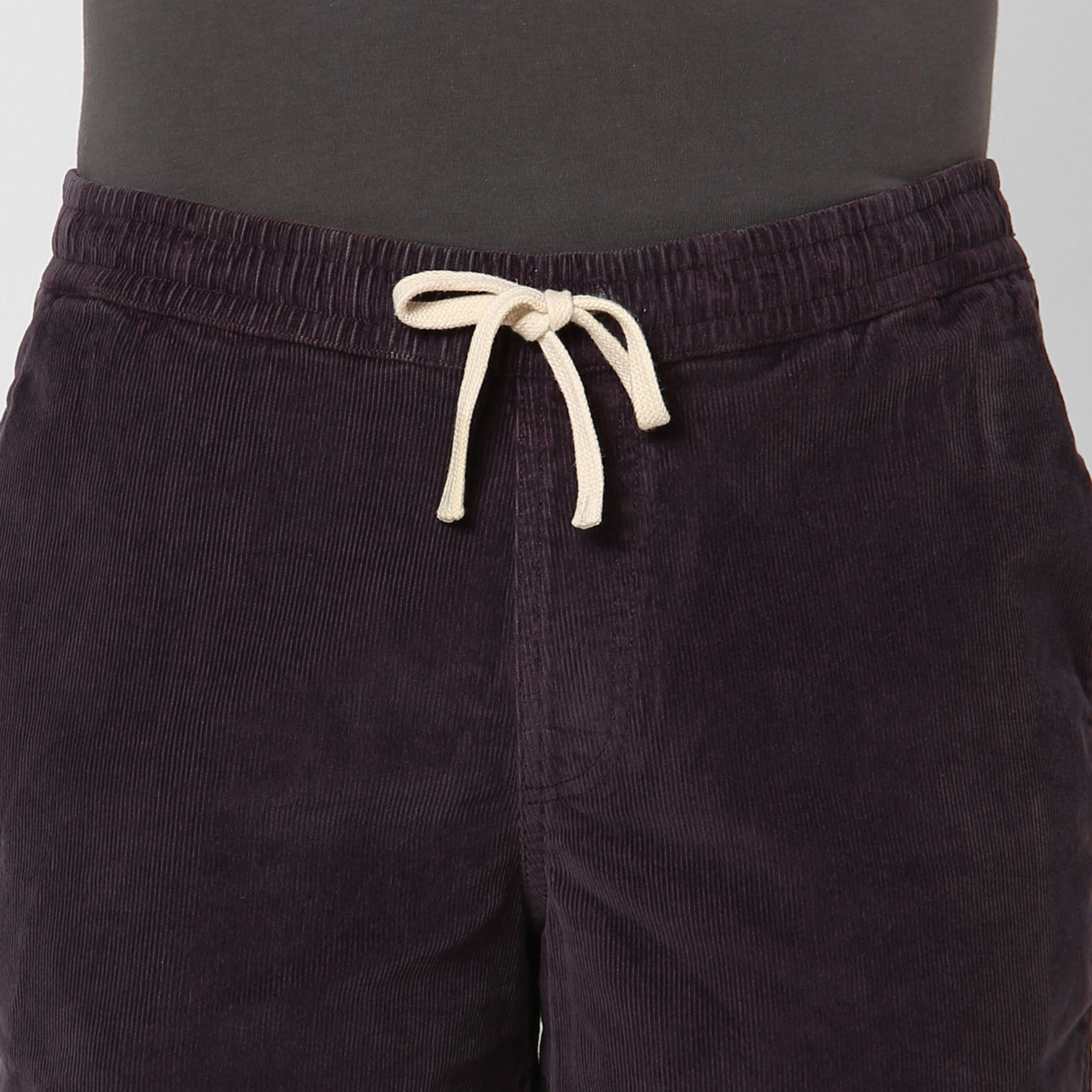 Corduroy Easy Short Dark Purple close up front with drawstring