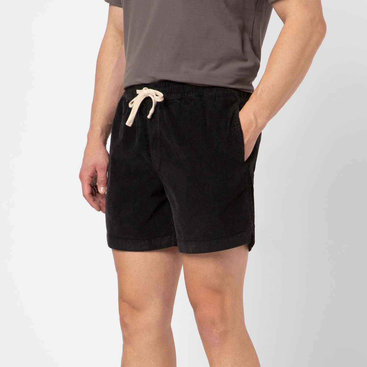 Corduroy Easy Short Black side on model