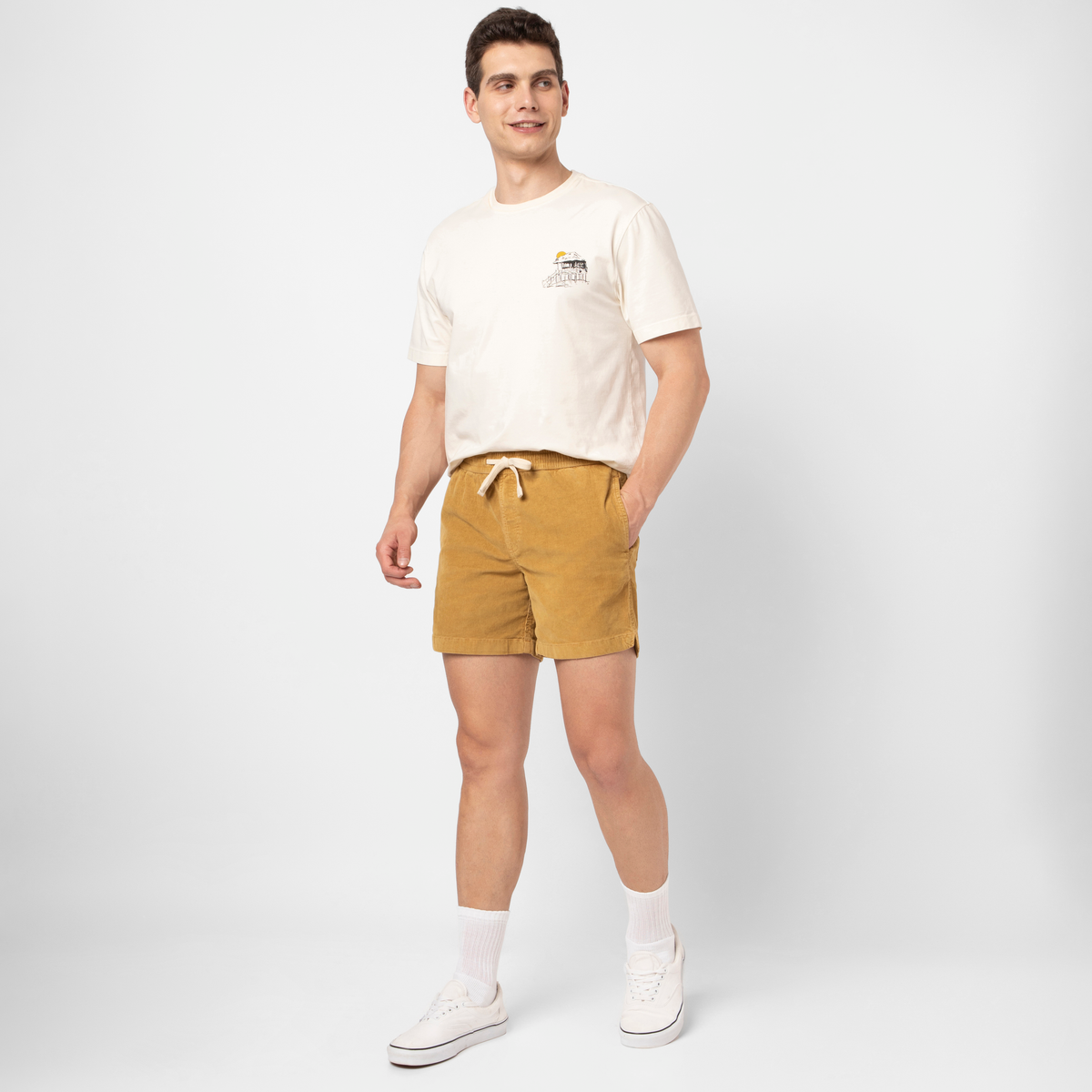 Corduroy Easy Short British Khaki full body on model
