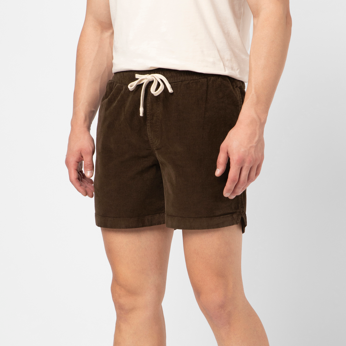 Corduroy Easy Short Cocoa side on model