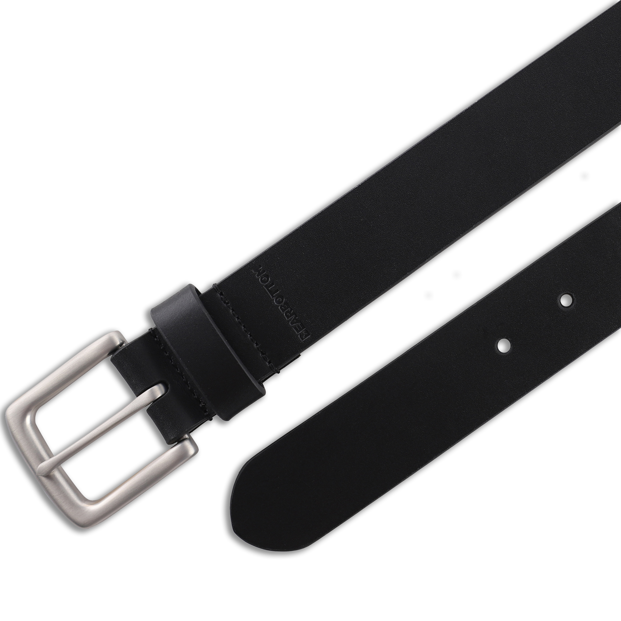 Daily Leather Belt Black close up of prong enclosure and belt loops