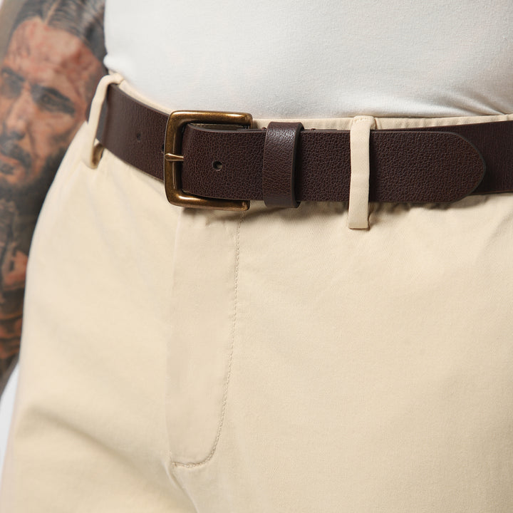Daily Leather Belt Tumbled Brown close up on model
