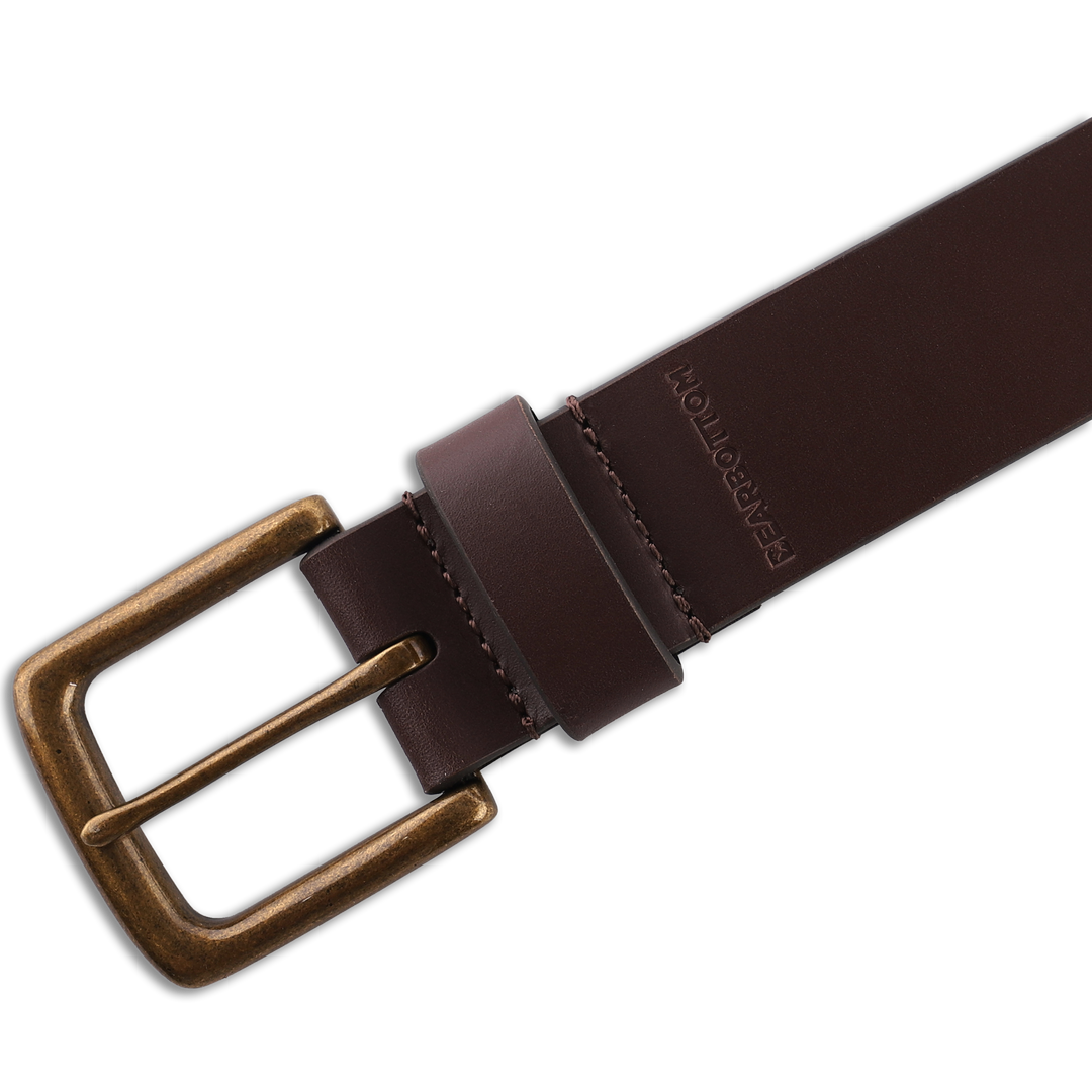 Daily Leather Belt Dark Brown close up of prong enclosure