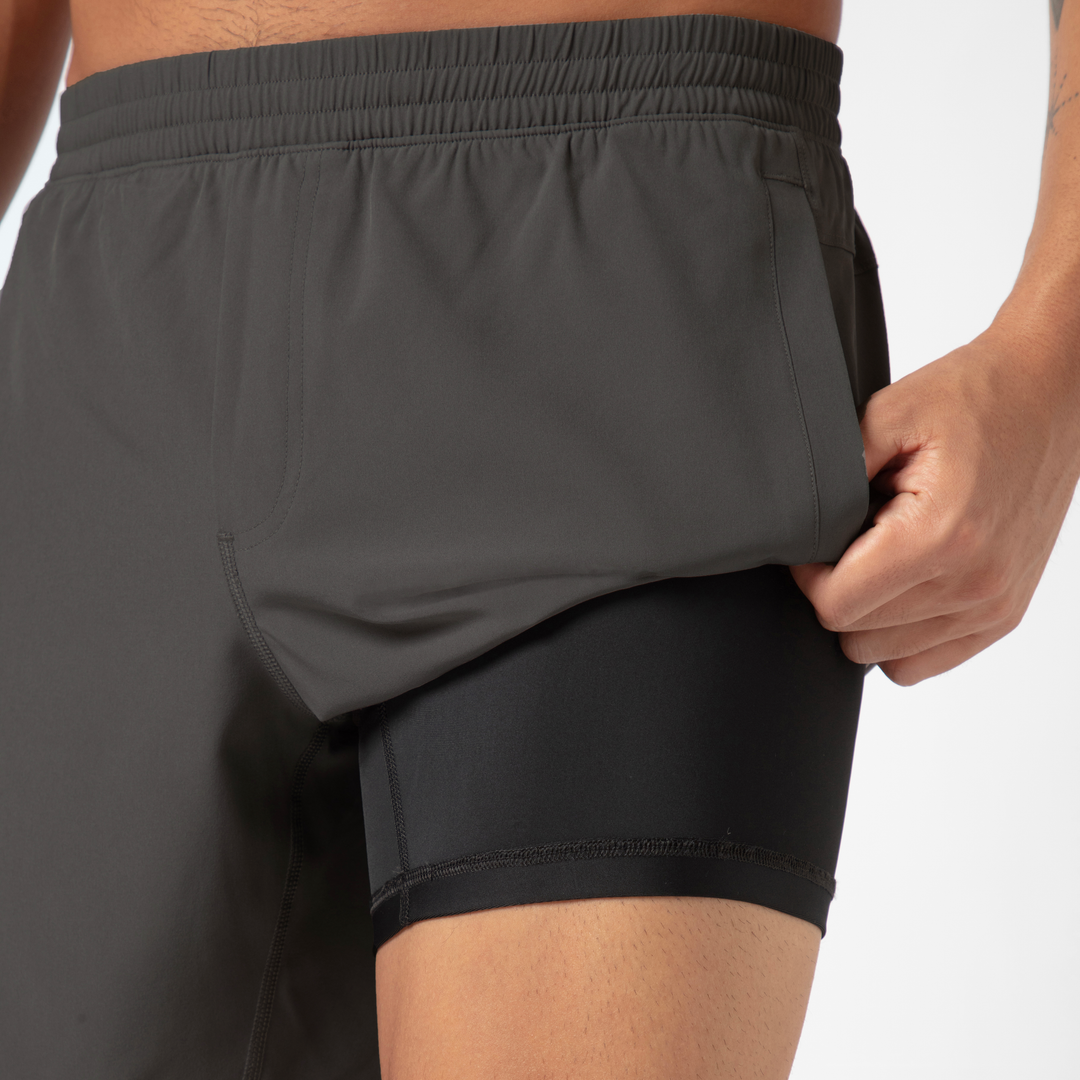 Drifter Short Lined 7 Dark Grey front on model with liner