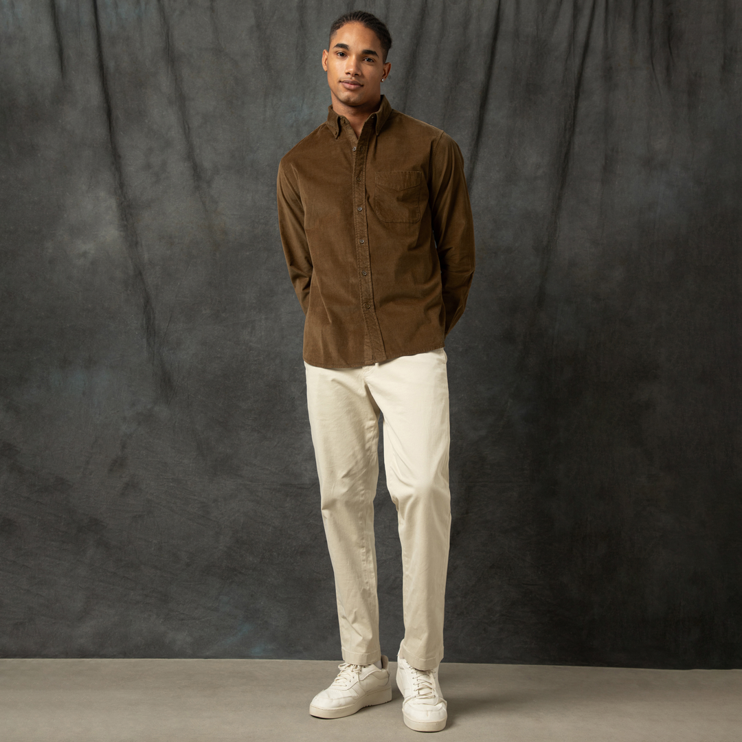 Everyday Corduroy Shirt Umber full body on model sitting