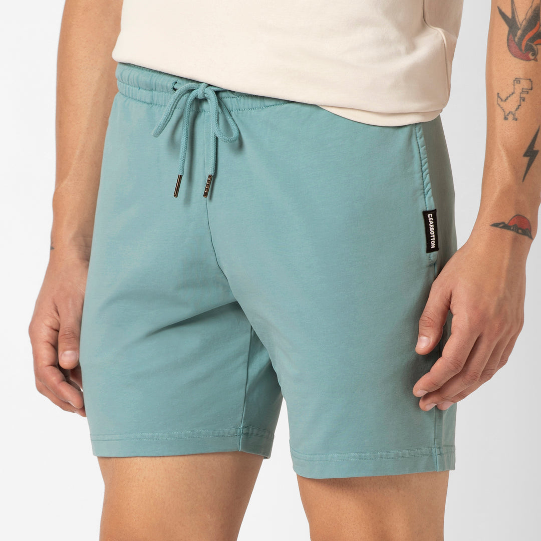 Lounge Short 7 Sea Glass front on model close up