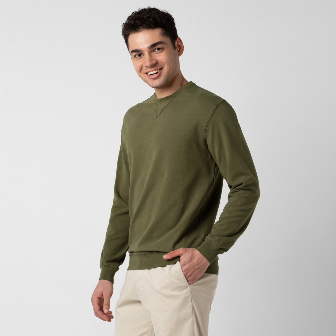 Lounge Crewneck Dark Olive side on model