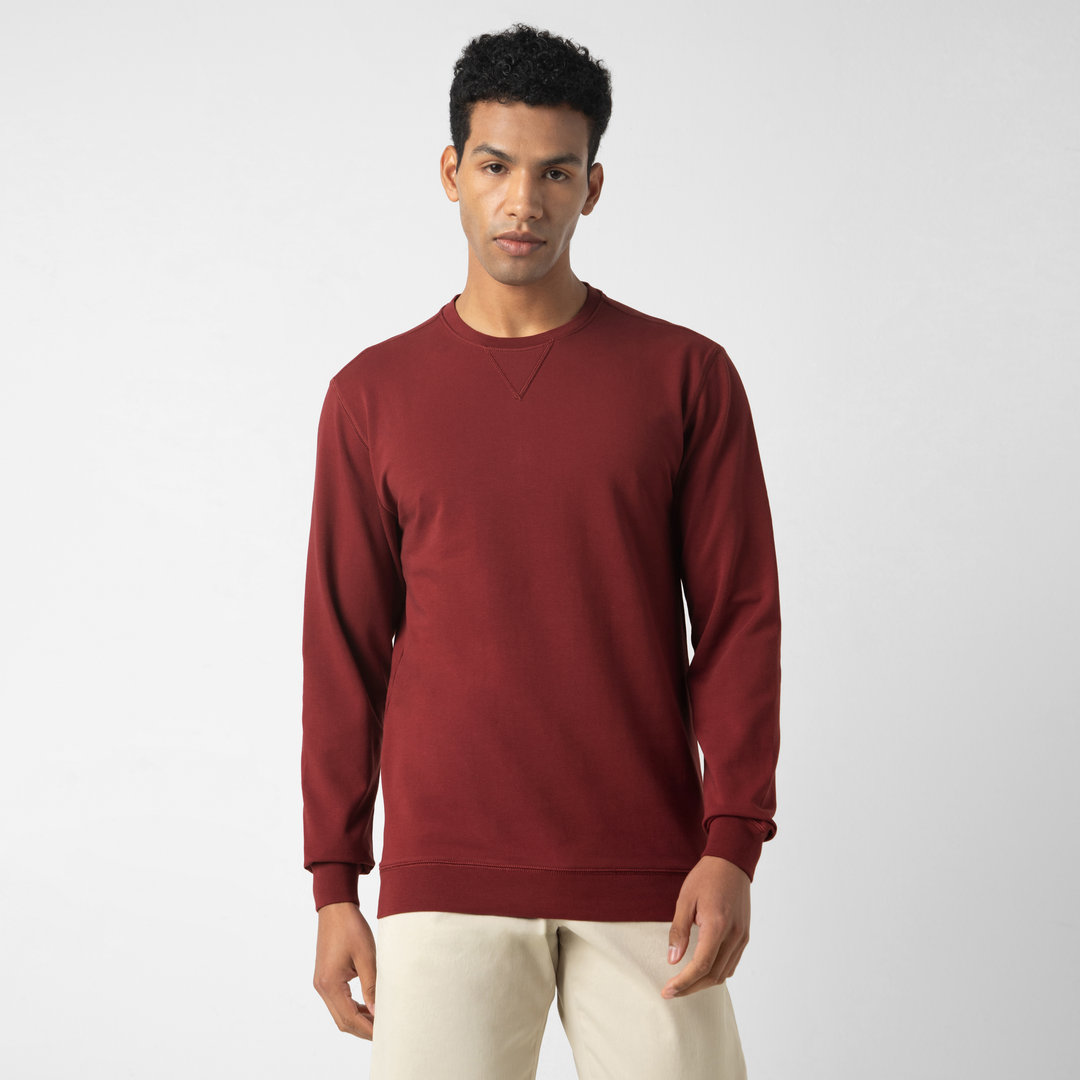 Lounge Crewneck Maroon front on model