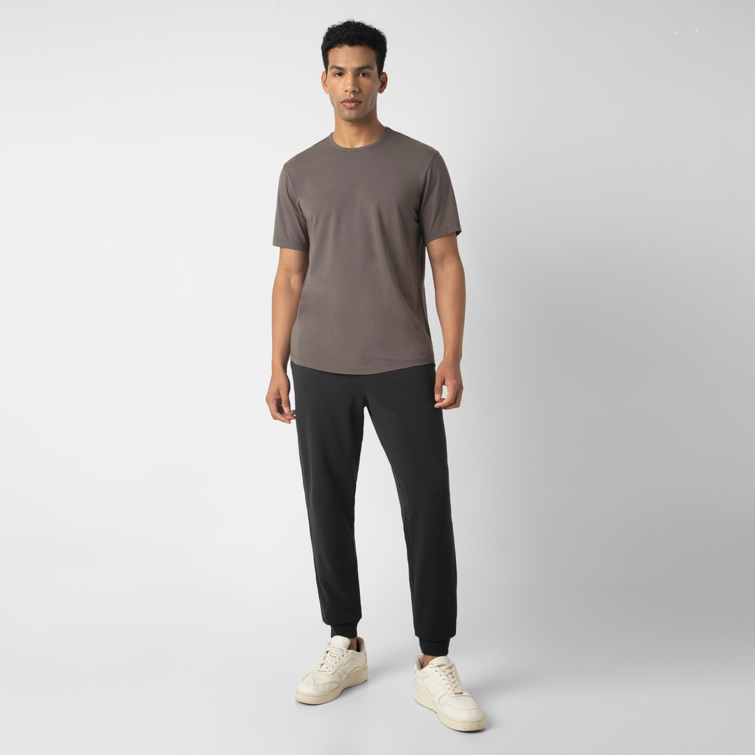 Lounge Jogger Black full body on model