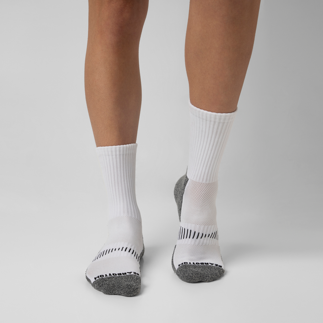 Performance Crew Sock White on model