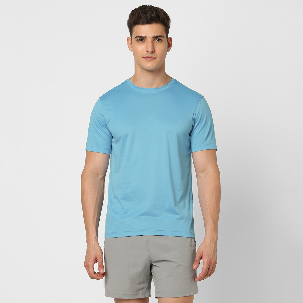 Power Tee Summer Blue front on model