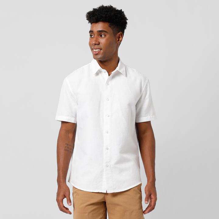 Retreat Linen Shirt White front on model