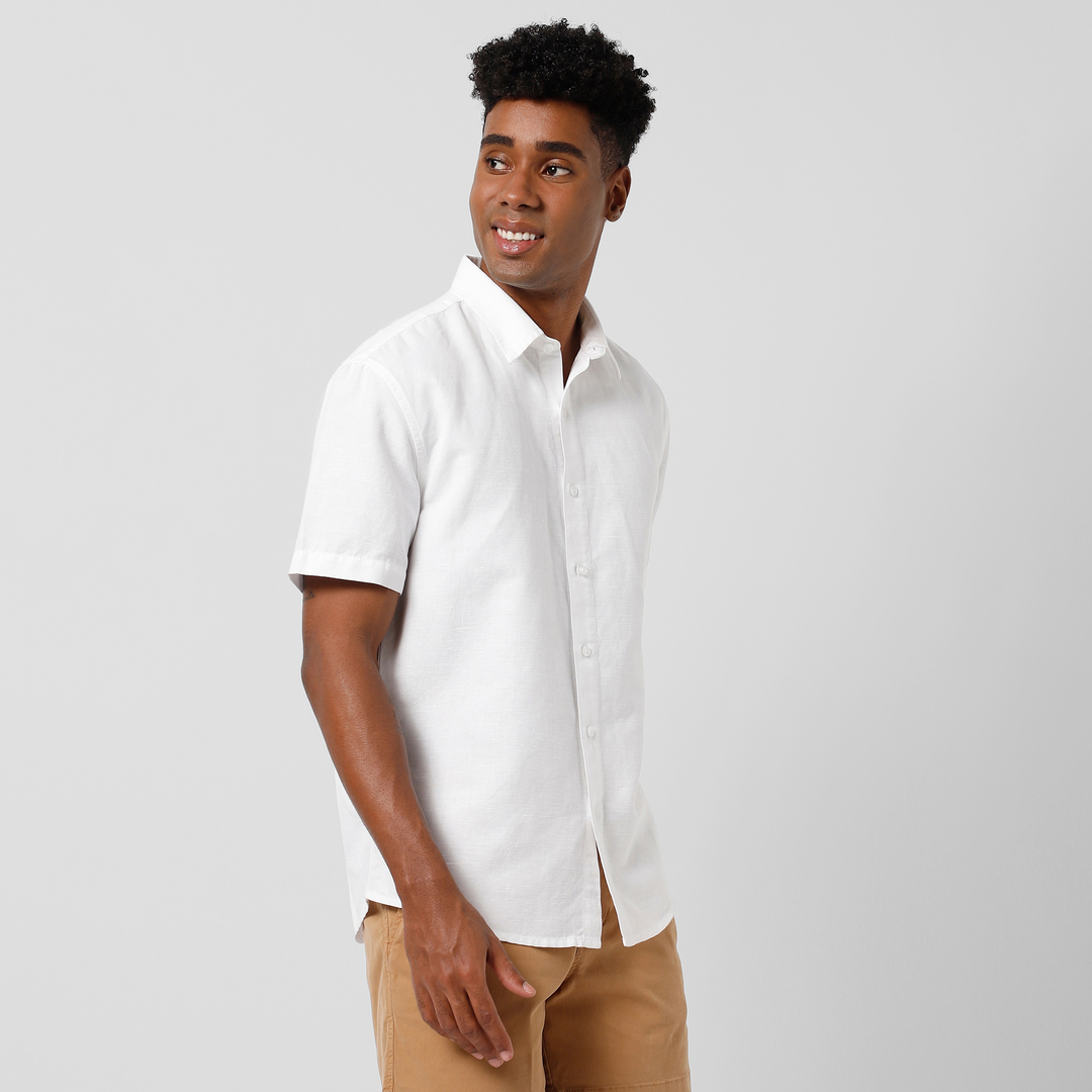 Retreat Linen Shirt White side on model