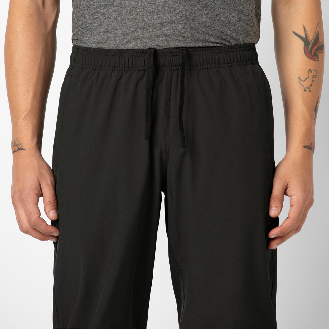 Run Jogger Black close up of internal drawstring