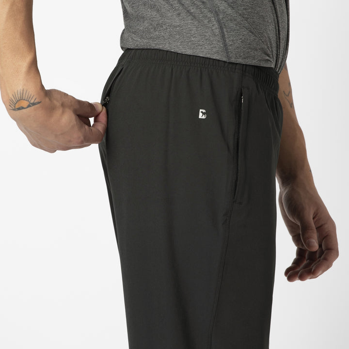 Run Jogger Black close up of back zipper pocket