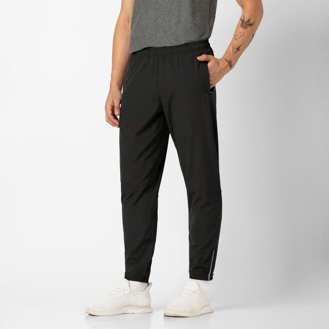 Run Jogger Black side on model