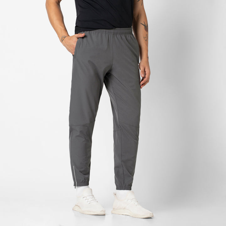 Run Jogger Coal side on model