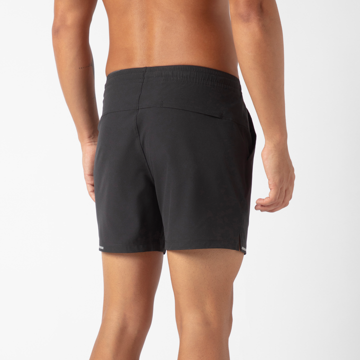 Run Short v2 5.5" in Black back on model