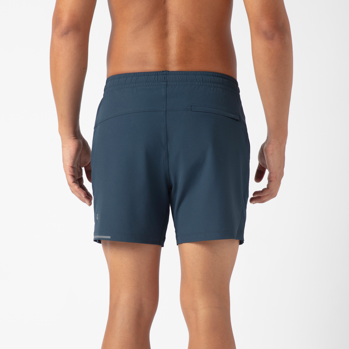 Run Short v2 5.5" in Navy back on model