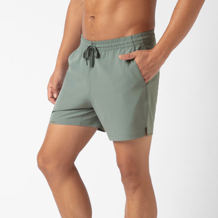 Run Short v2 5.5" in Shark Grey side on model