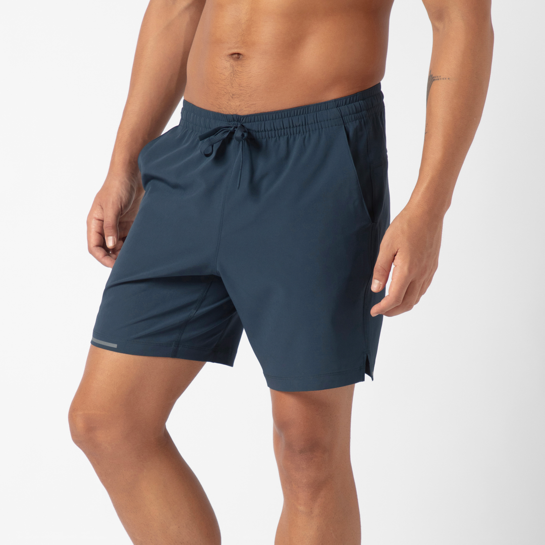 Run Short v2 7" Navy side on model