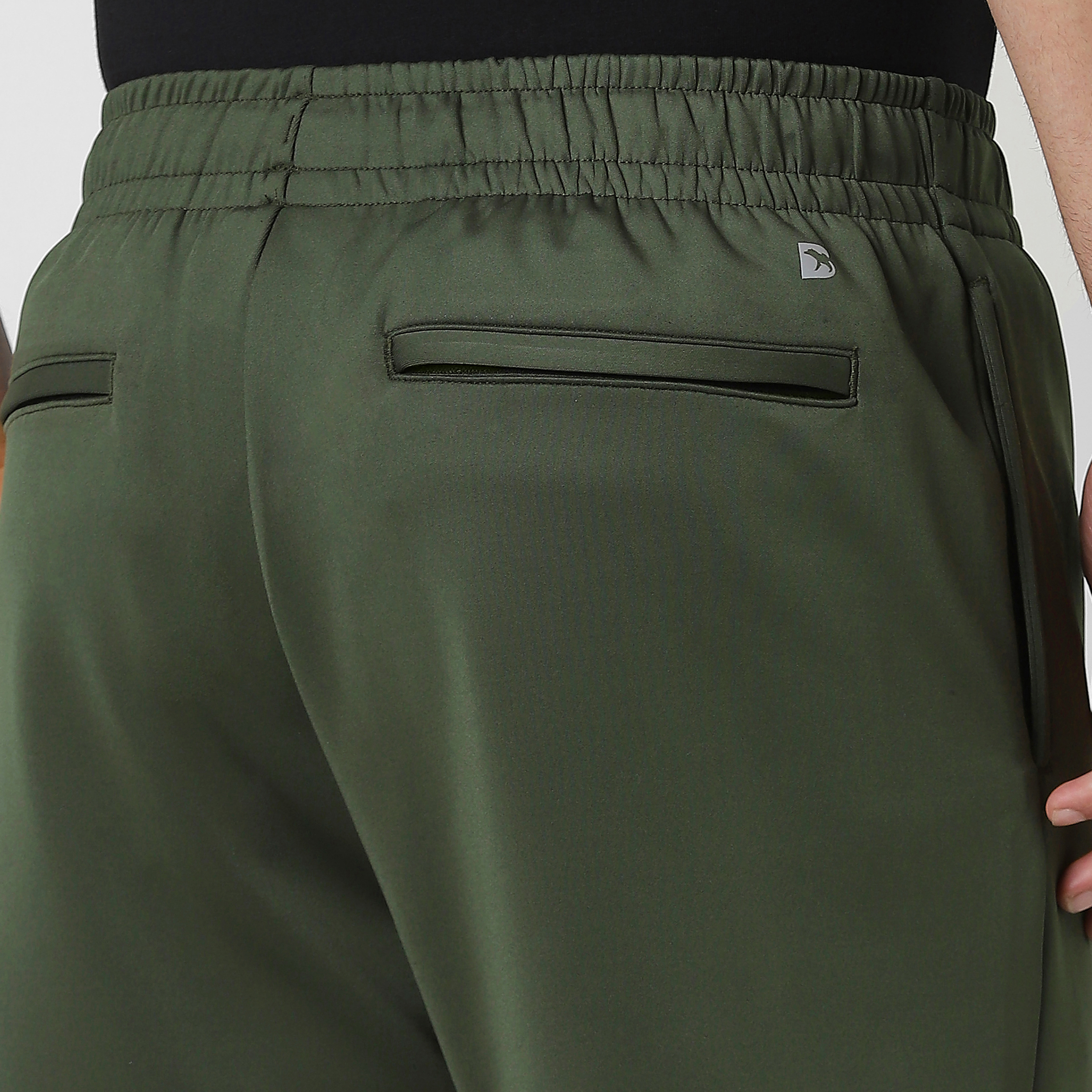 Scuba Short Military Green close up back zipper pocket on model