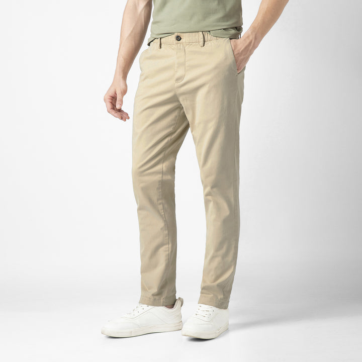 Stretch Chino Pant Sand Dune side on model