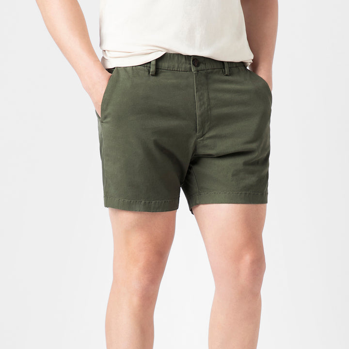 Stretch Chino Short Fern side on model