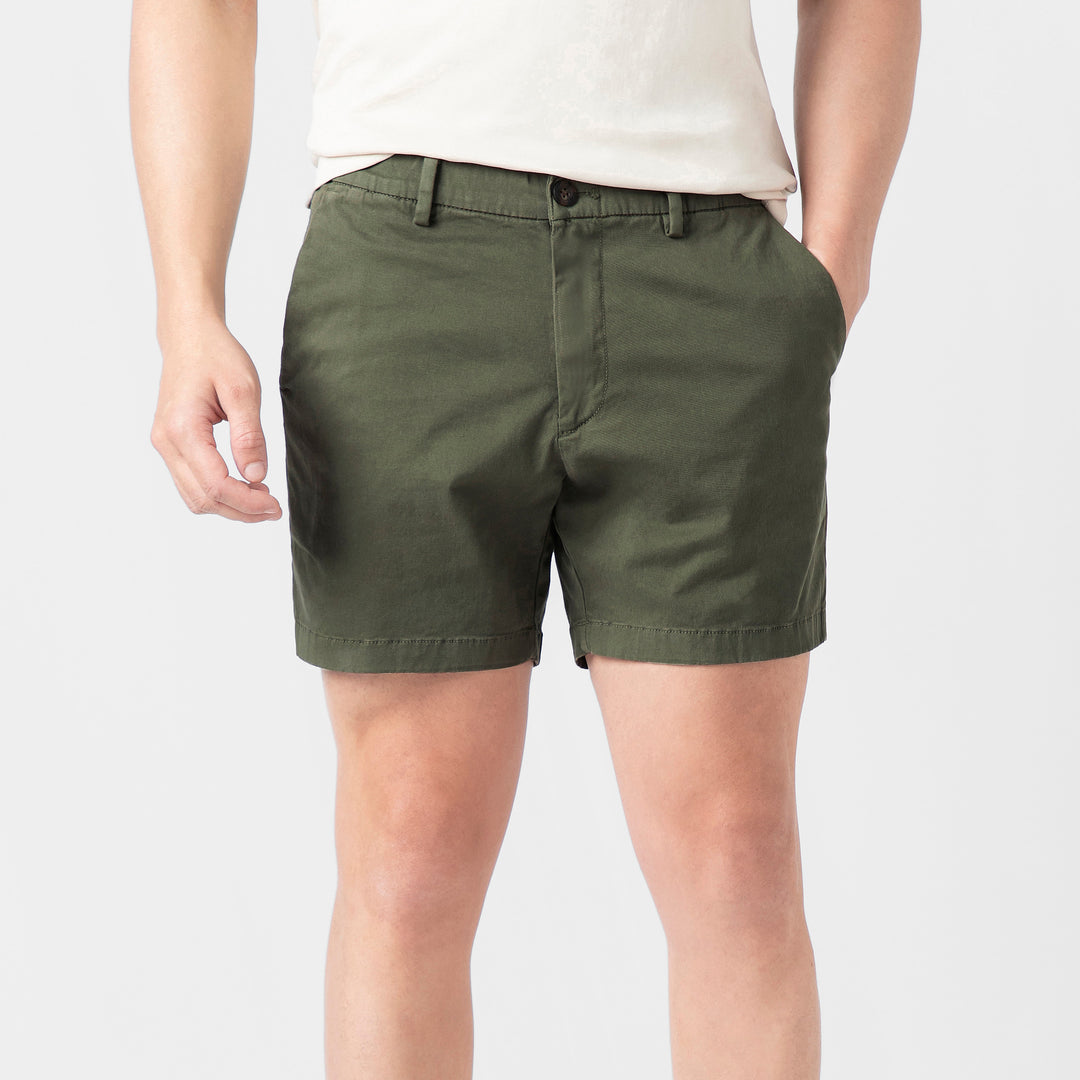 Stretch Chino Short Fern front on model detail