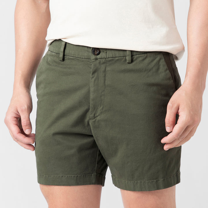 Stretch Chino Short Fern close up front on model