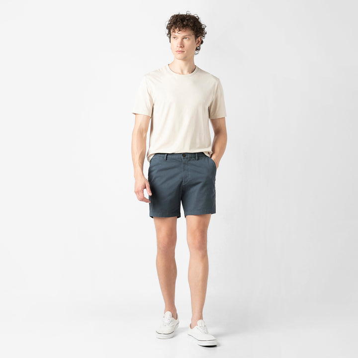 Stretch Chino Short 5" Flint full body on model