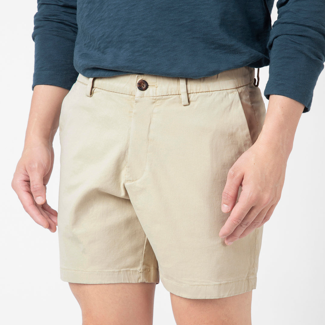 Stretch Chino Short 5.5" Stone close up front on model