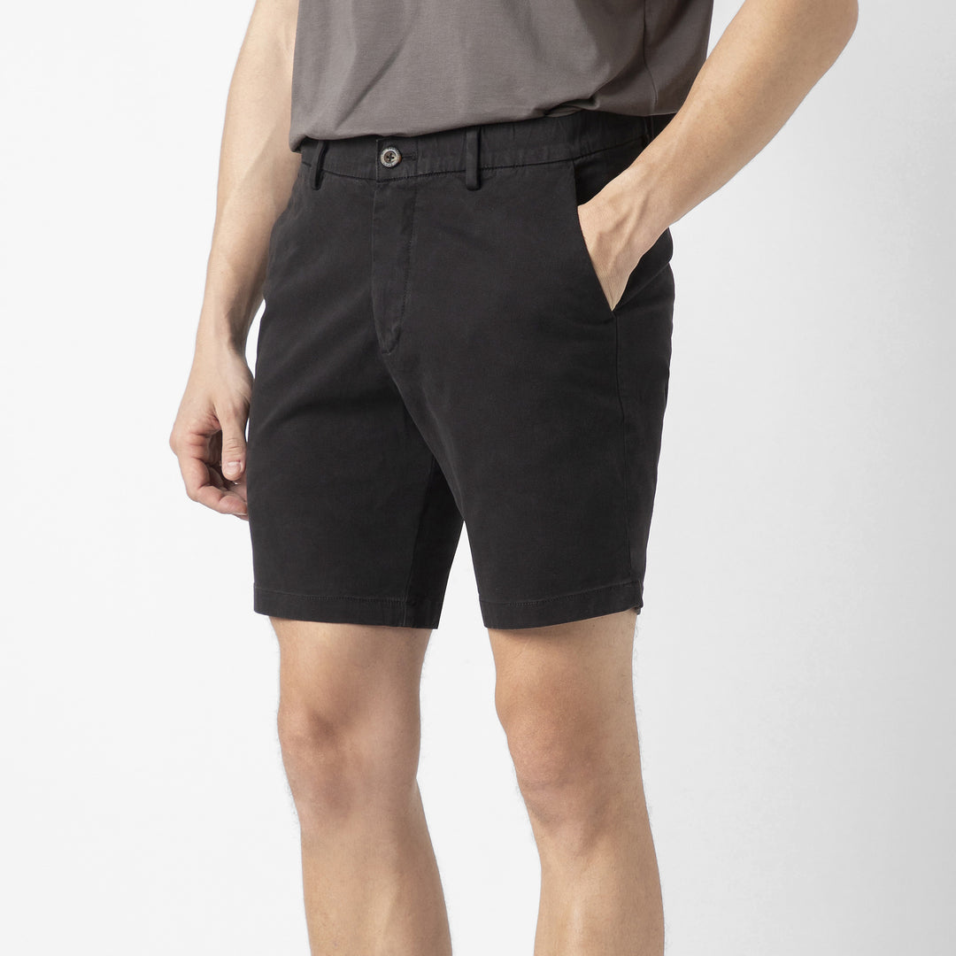 Stretch Chino Short 7" Black side on model