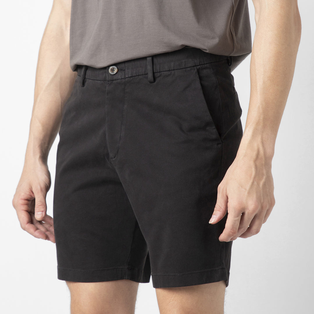Stretch Chino Short 7" Black close up side pocket on model