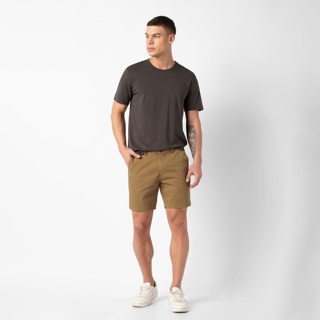 Stretch Chino Short Camel 7" full body on model